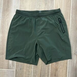 Ten Thousand 7” Session Short With Liner